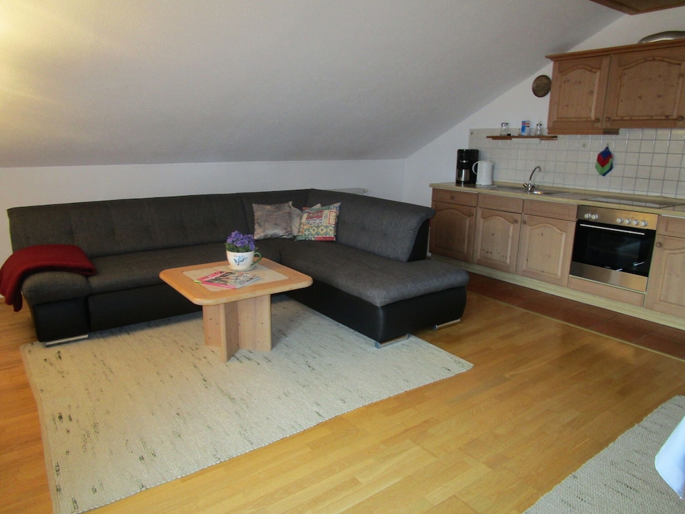 Classic Apartment, 2 Bedrooms photo 3