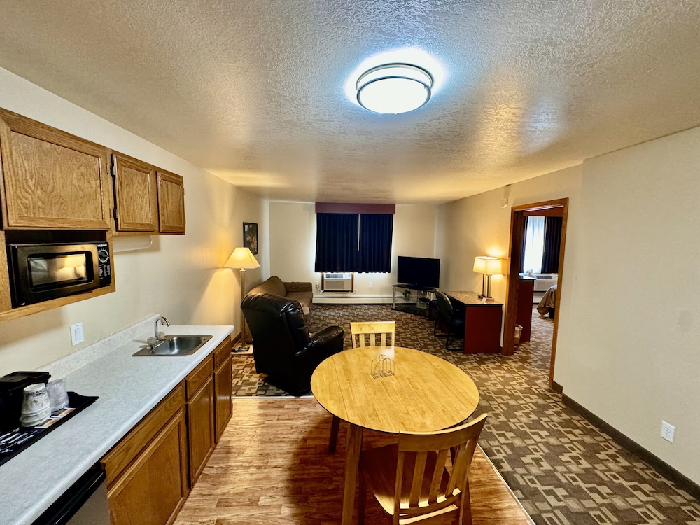 Suite, 1 King Bed with Sofa bed, Non Smoking