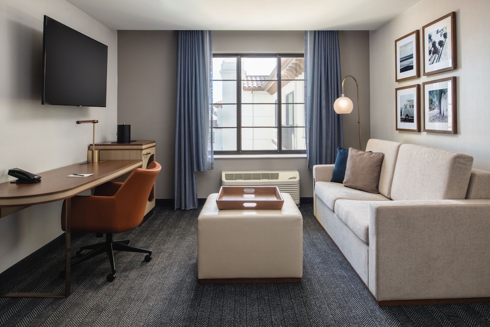 Studio Suite, Multiple Beds - Photo 5