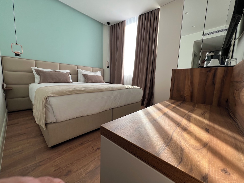 Deluxe Double Or Twin Room, Pets Not Allowed, City View