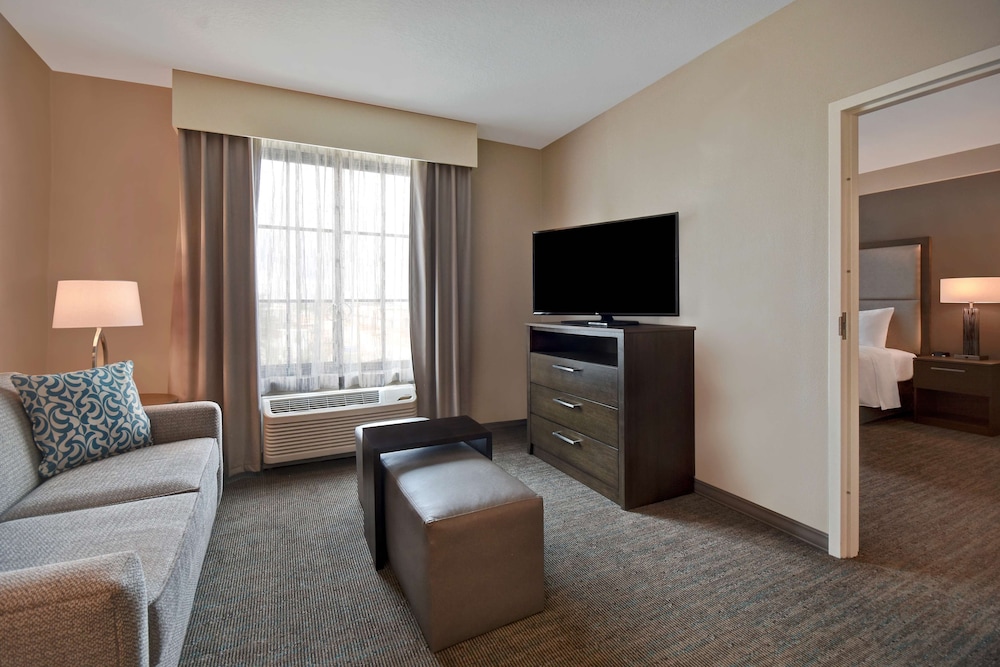 Suite, 1 King Bed, Accessible (Hearing) - Photo 7