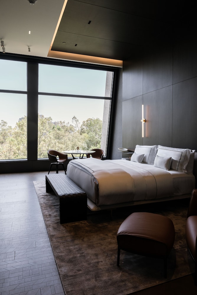 Suite, Park View photo 1