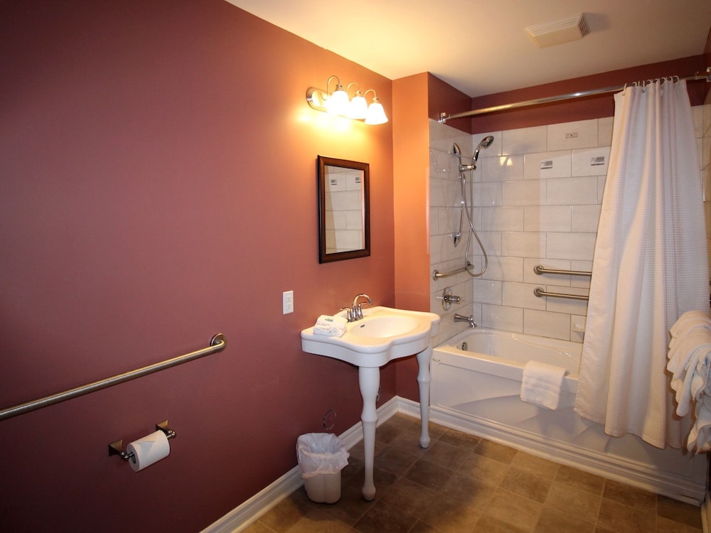 Double Room, Accessible, Ensuite (Evening Primrose) photo 3
