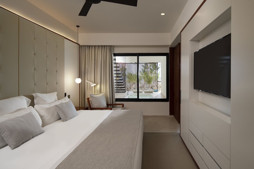 Viento Suite Ocean Front - Photo 1