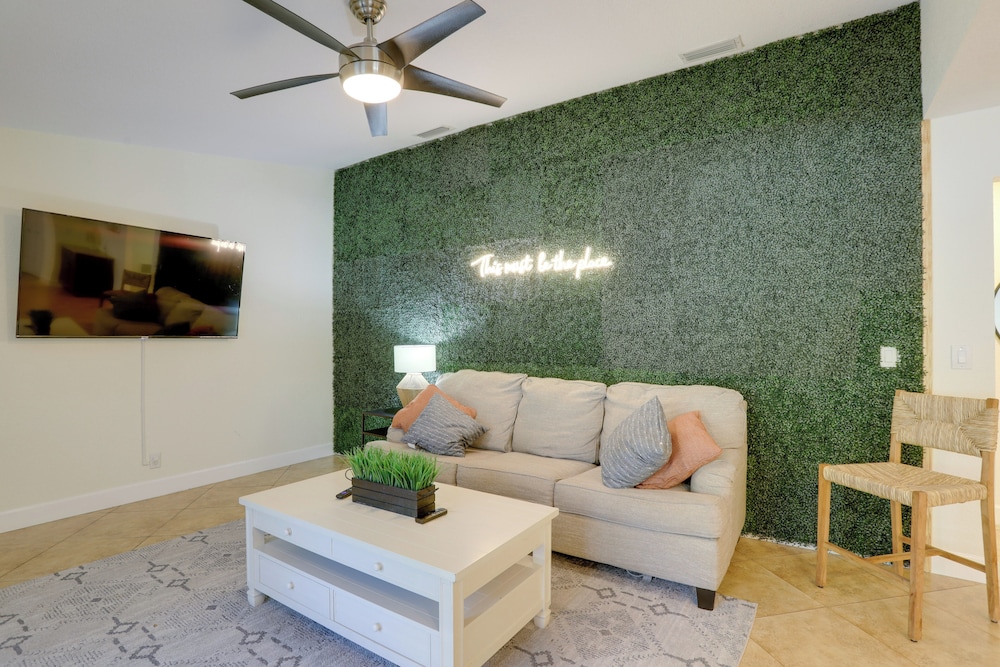 House (4 Bedrooms) photo 2