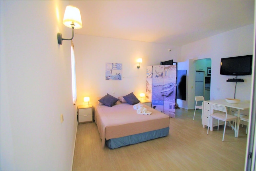 Economy Apartment, Garden View