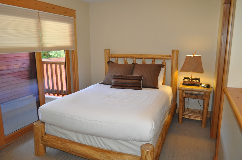 Condo, 1 Bedroom photo 2