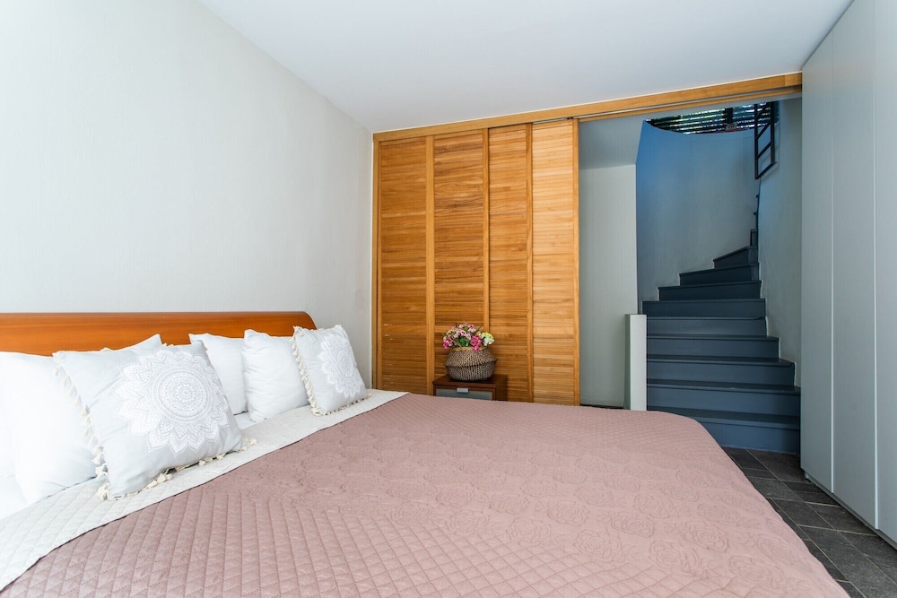 Maisonette