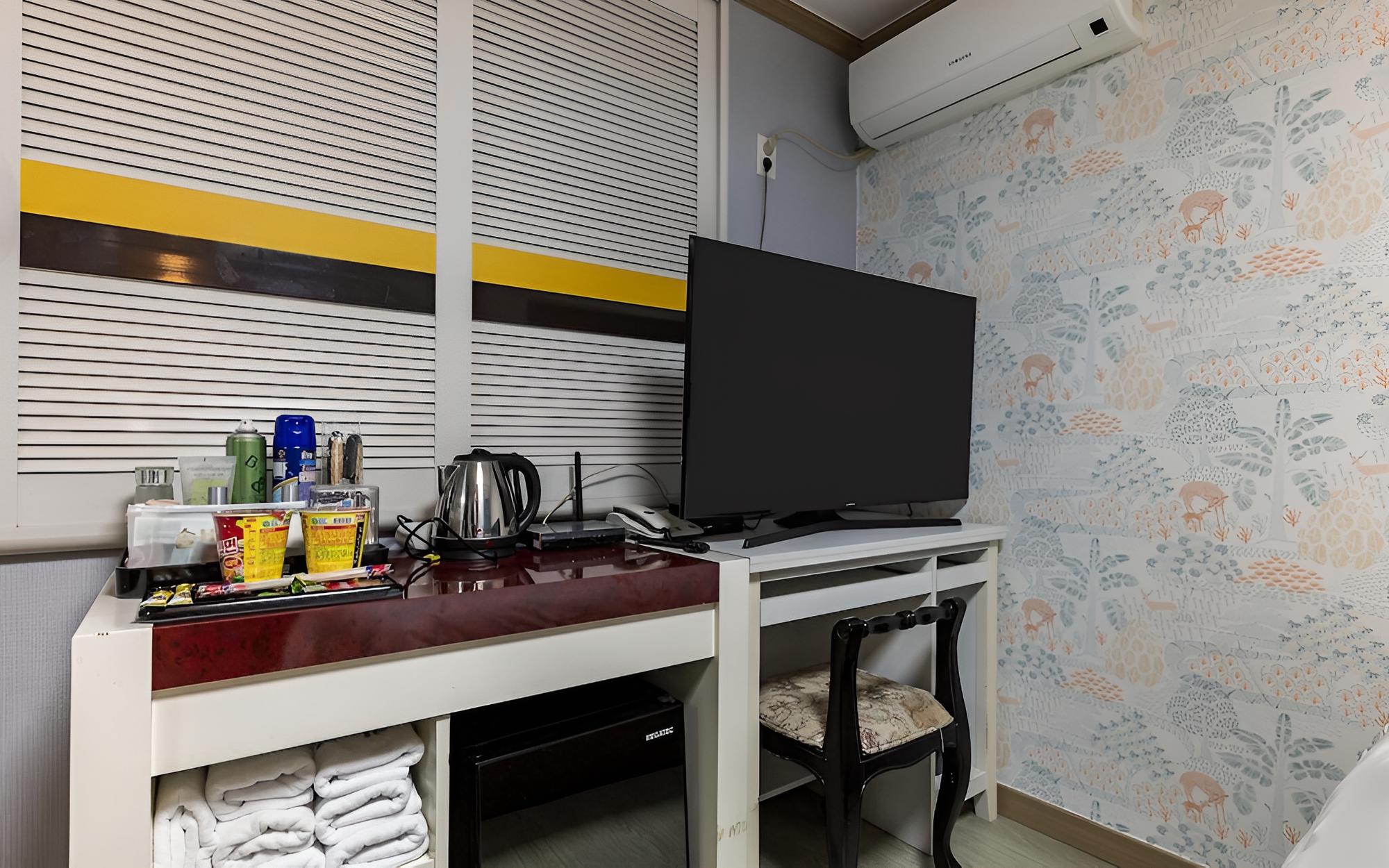 Room (General room) - Photo 8