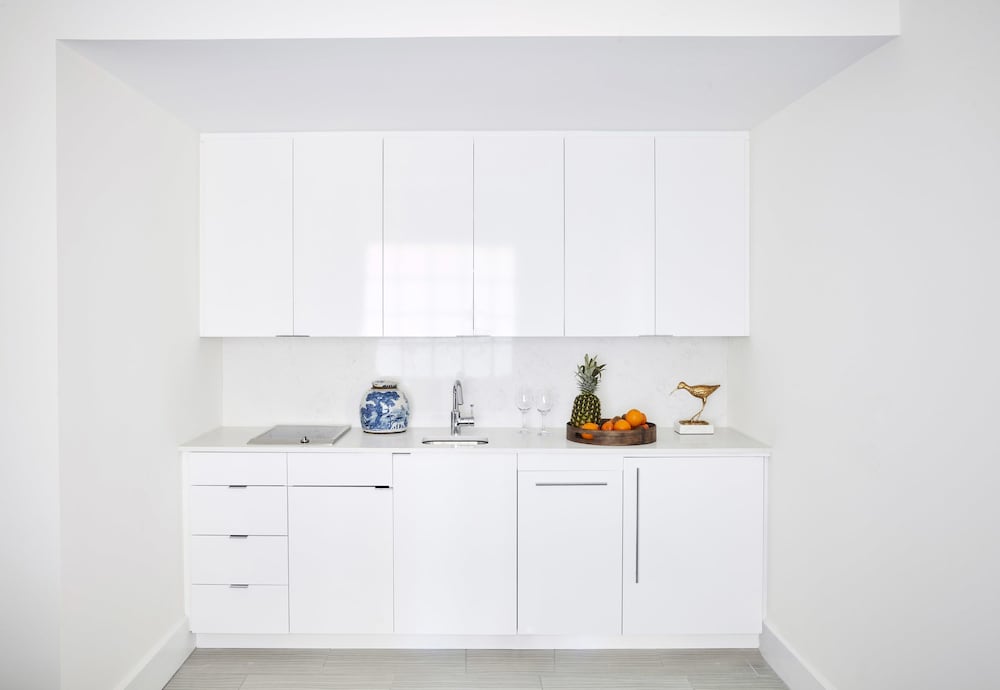 Suite, 1 Bedroom, Balcony, Oceanfront (king, Kitchenette)