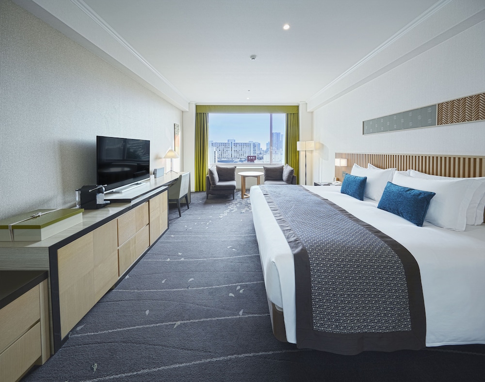 [Executive Floor] Deluxe King Room, Non Smoking + Lounge/Sauna Access