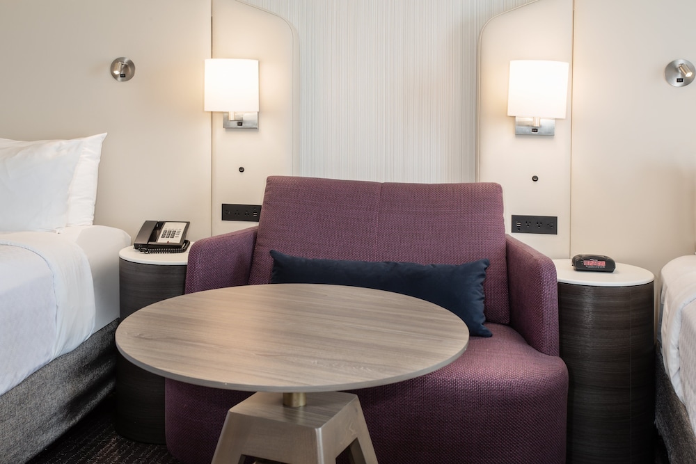 Premium Room, 2 Queen Beds (High Floor) - Photo 4