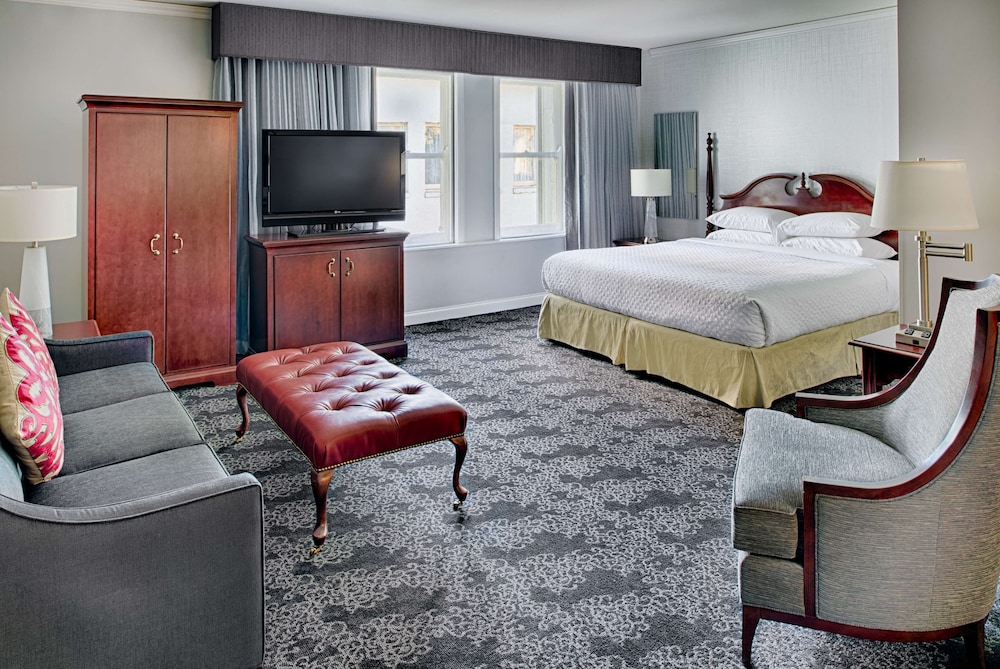 Suite, Multiple Beds, Accessible, 2 Bathrooms - Photo 3