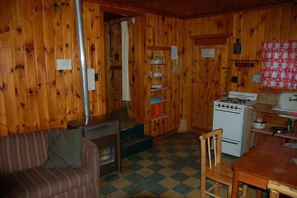 Cabin, 2 Bedrooms (Cabin 1 or 2) photo 2