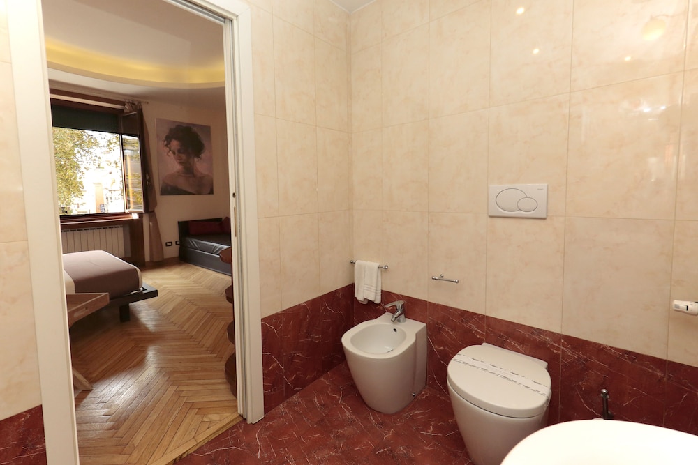 Villa di Tizzano Luxurious Retreat in Paradise, Photo 58