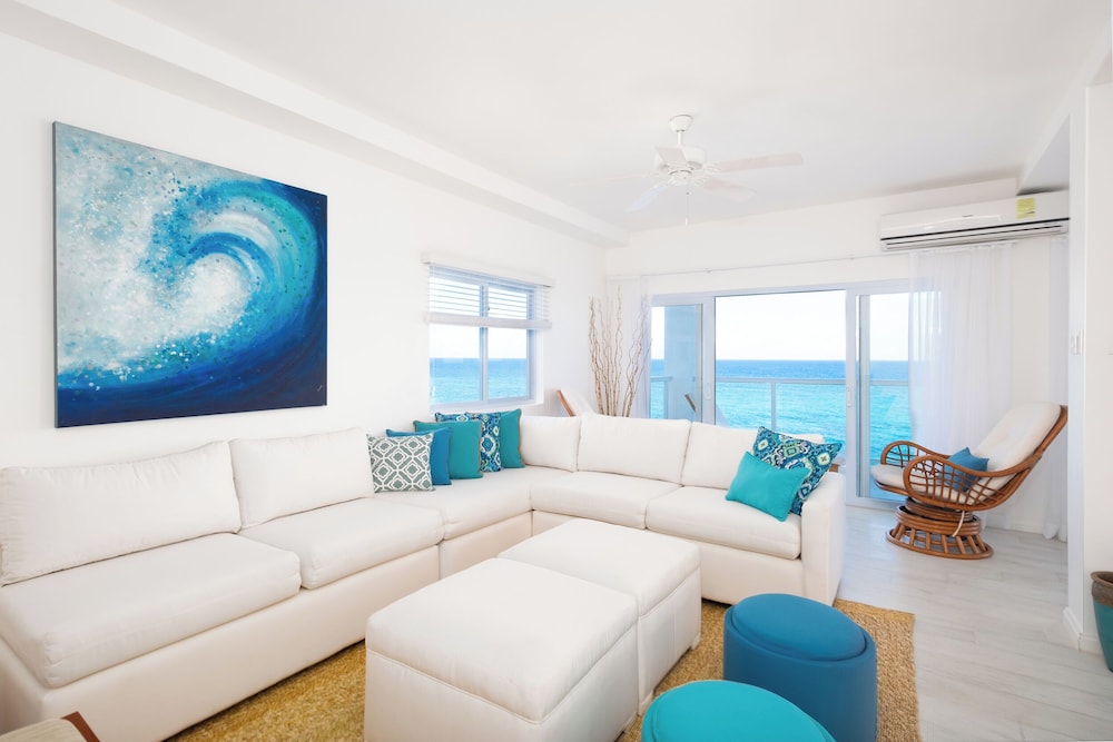 Luxury Penthouse, Ocean View, Oceanfront