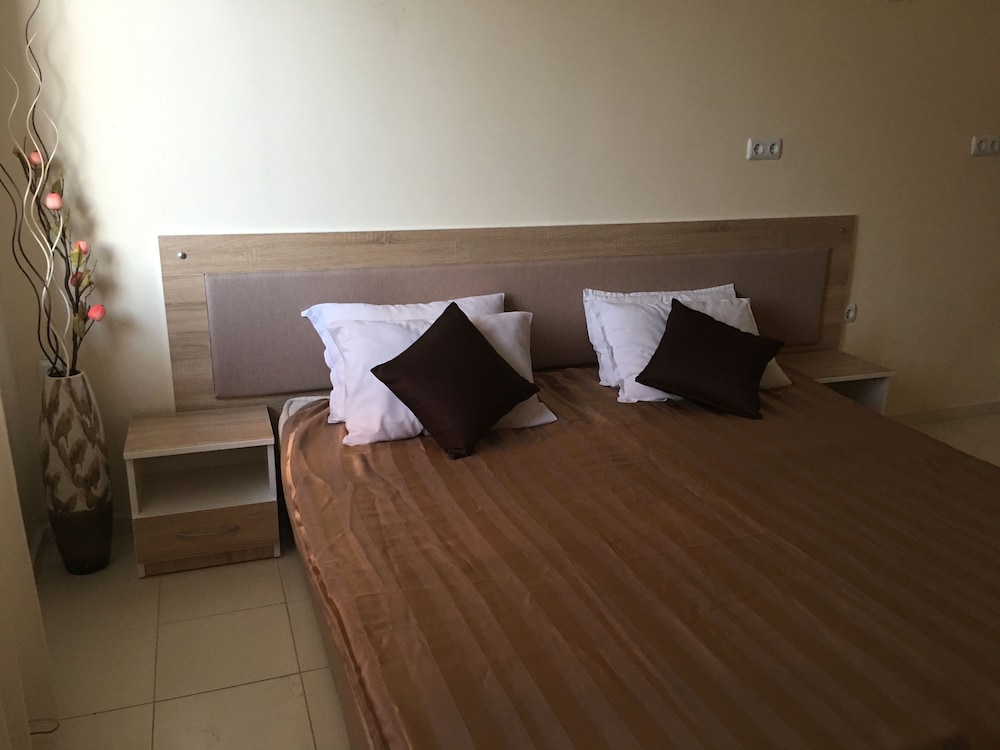 Exclusive Apartment, 1 Bedroom, Partial Sea View