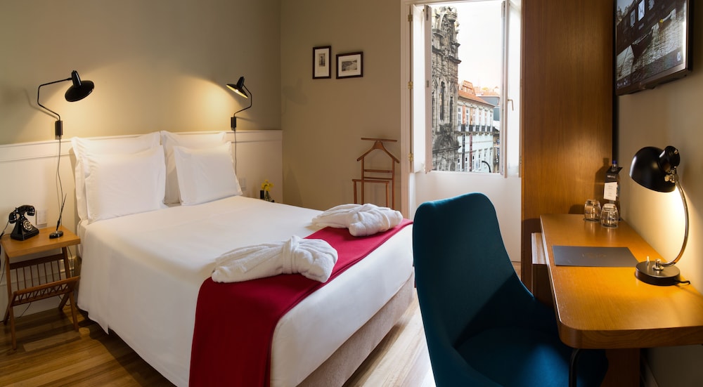 Panoramic Double or Twin Room, City View