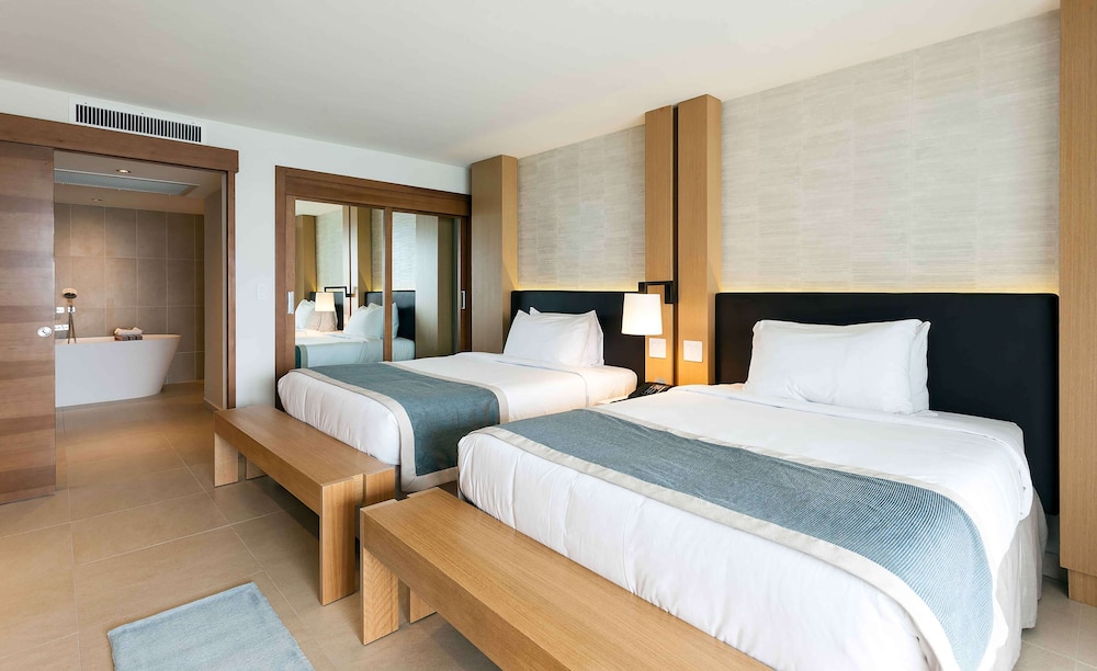 Executive Suite, Multiple Beds, Ocean View (Royale Two-Bedroom Butler Penthouse)