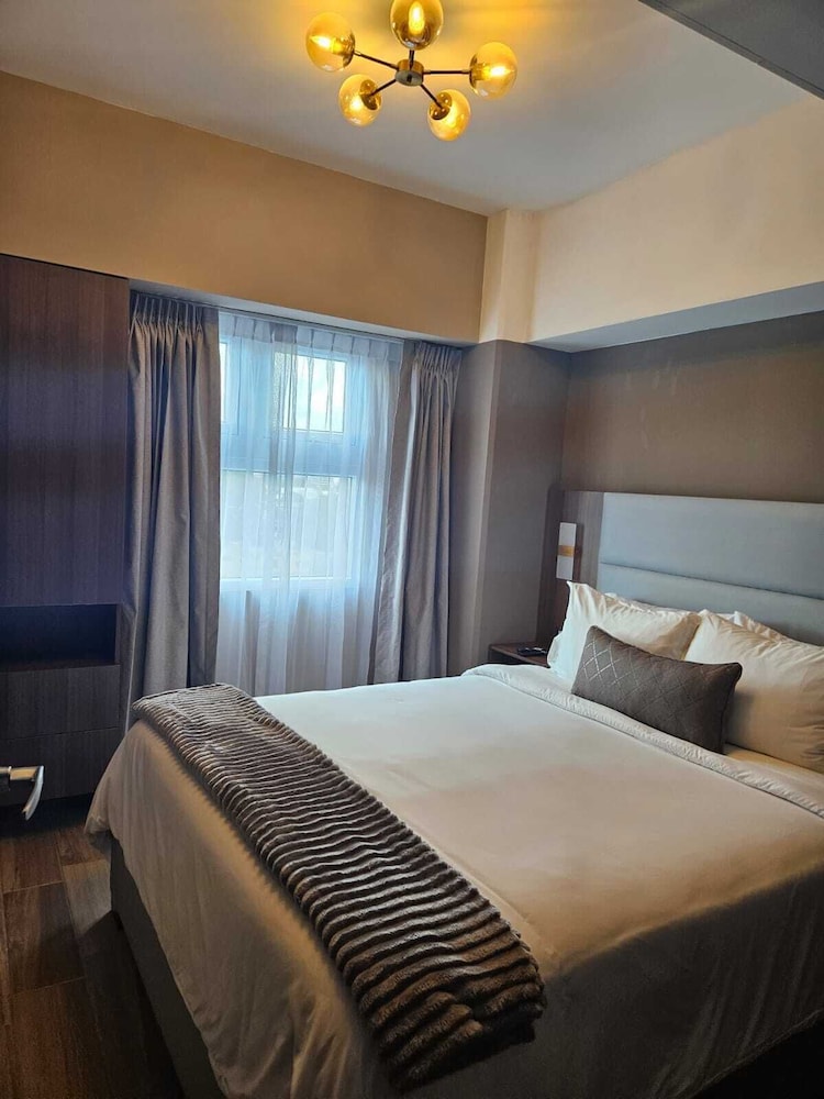 Apartment, 1 Queen Bed with Sofa bed, City View