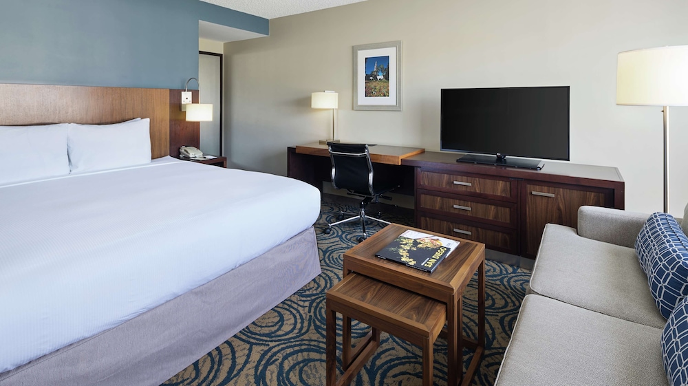 1 King Bed, Accessible, City View - Photo 1