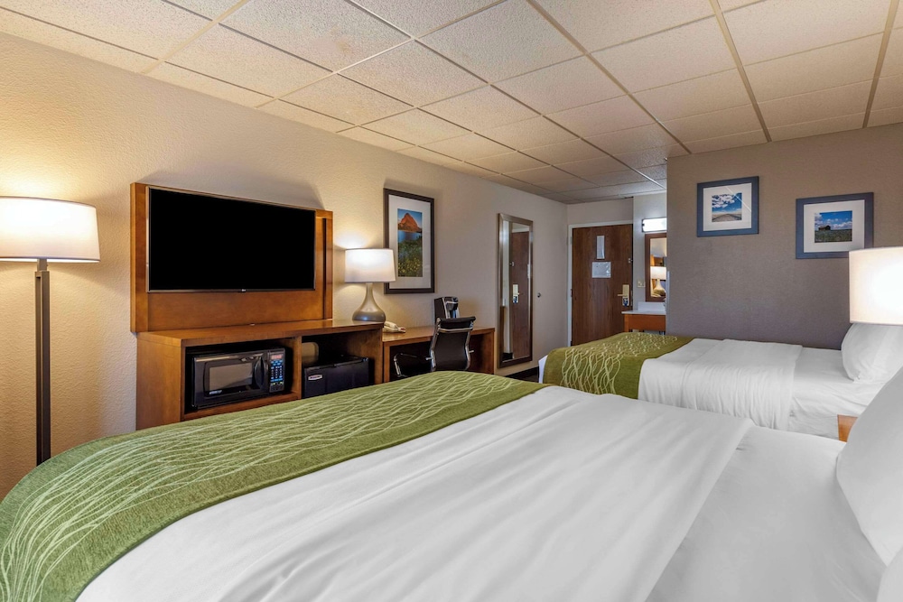 Double Room, 2 Queen Beds - Photo 3