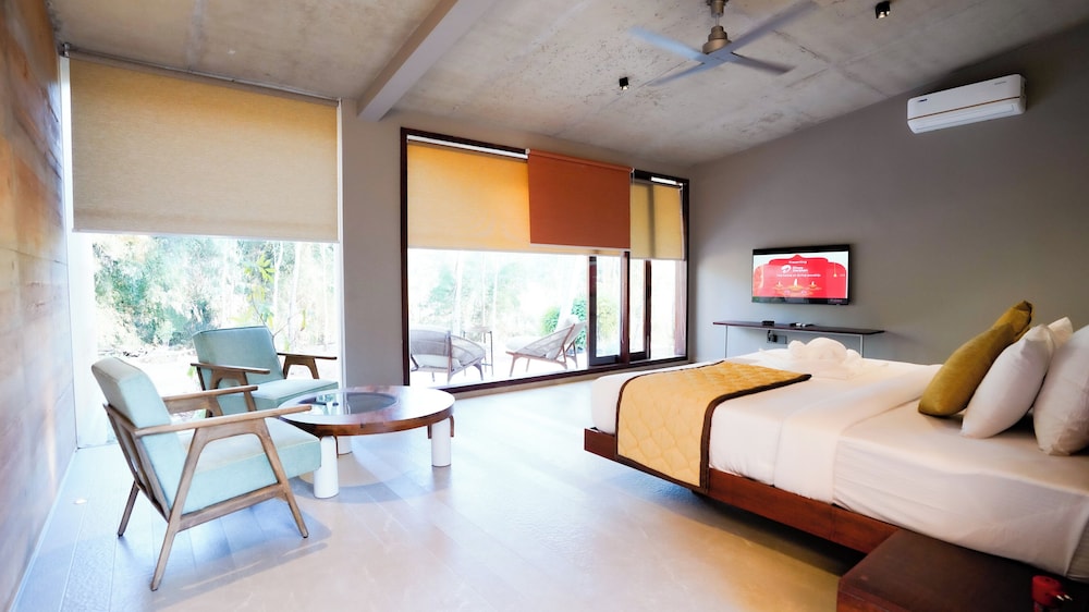 Luxury Room, Garden View