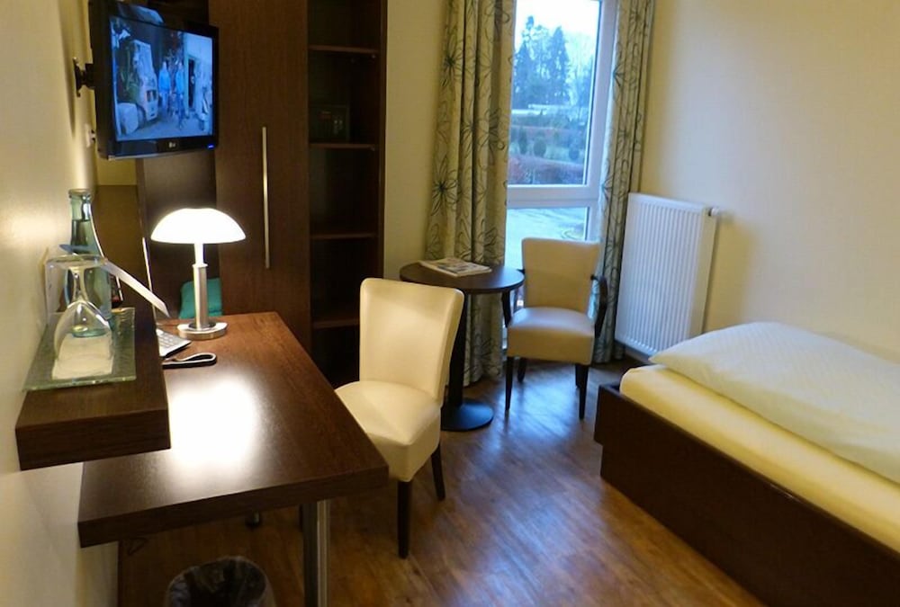 Single Room photo 3