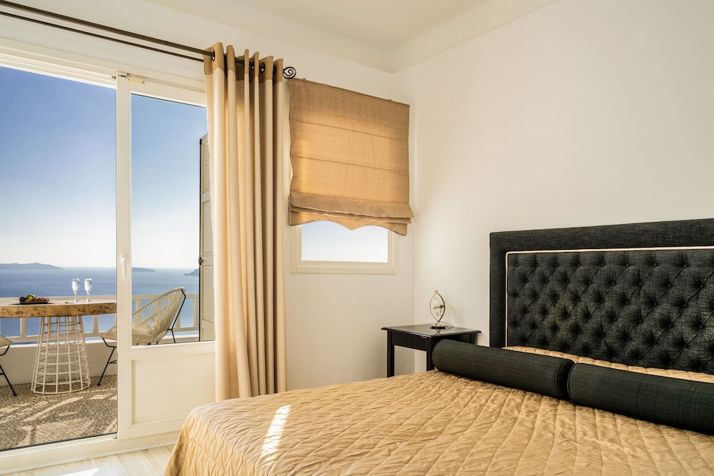 Executive Room, Hot Tub (Caldera View)