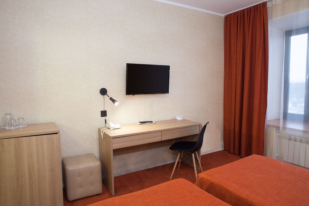 Standard (C1) Twin Room photo 2