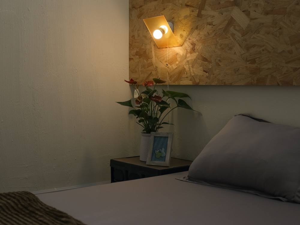 Standard Double Room, 1 Double Bed, Non Smoking, Shared Bathroom photo 3