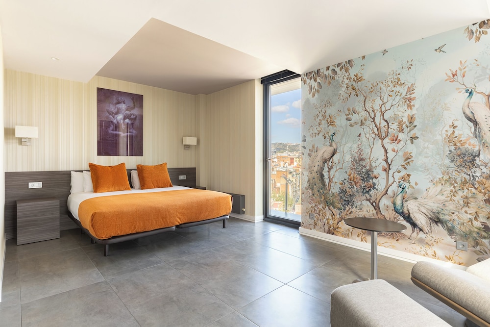 Panoramic Penthouse, Multiple Beds, Private Pool, City View photo 2
