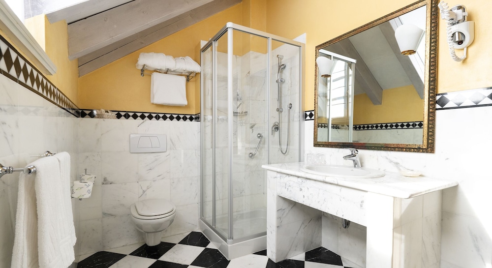 Standard Room - Photo 4