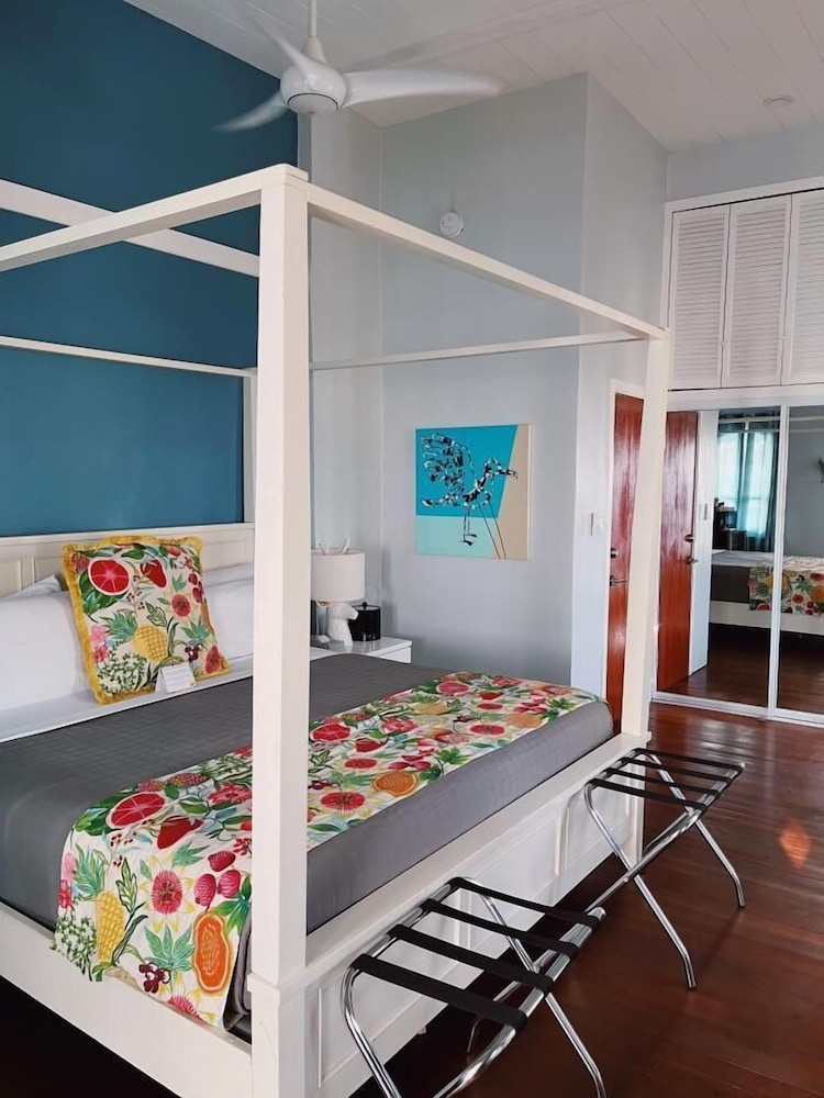 Premier Room, 1 King Bed, Balcony, Sea View (Albert's Room)