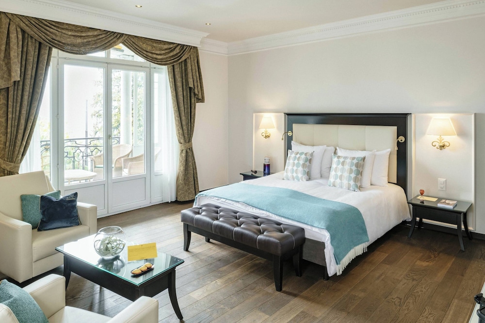 Junior Suite, 1 Queen Bed - Photo 1