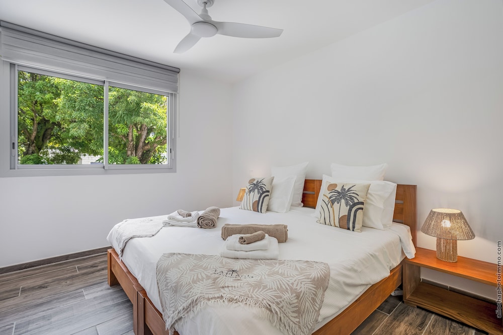 Superior Apartment, 2 Bedrooms, Private Pool, Beach View photo 3