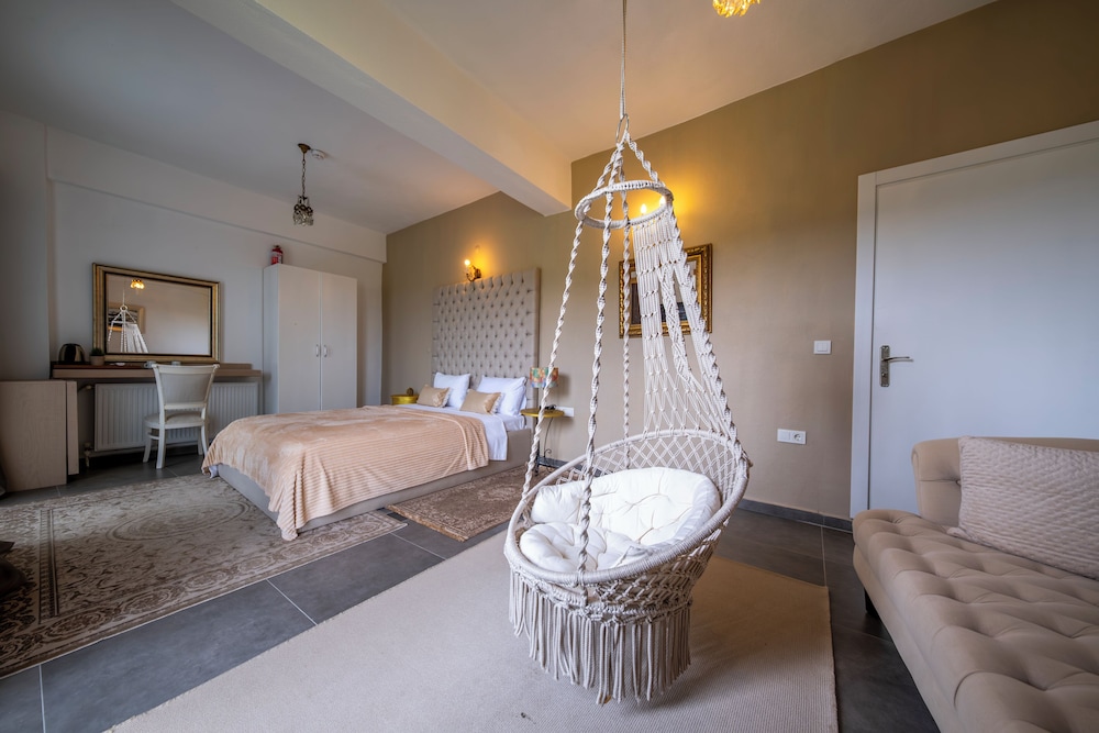 Classic Double Room, Mountain View photo 3