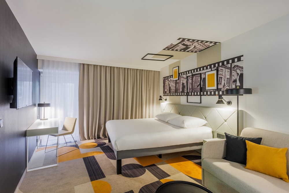 Premium Room, 1 Double Bed with Sofa bed, Sauna (Newly Designed) - Photo 7