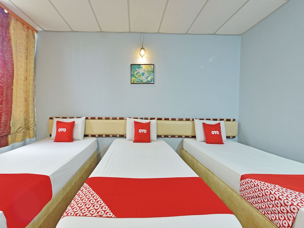 Deluxe Triple Room photo 3
