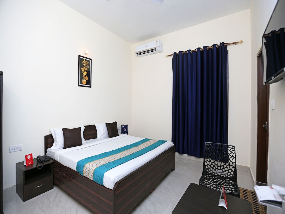 Double Or Twin Room photo 3