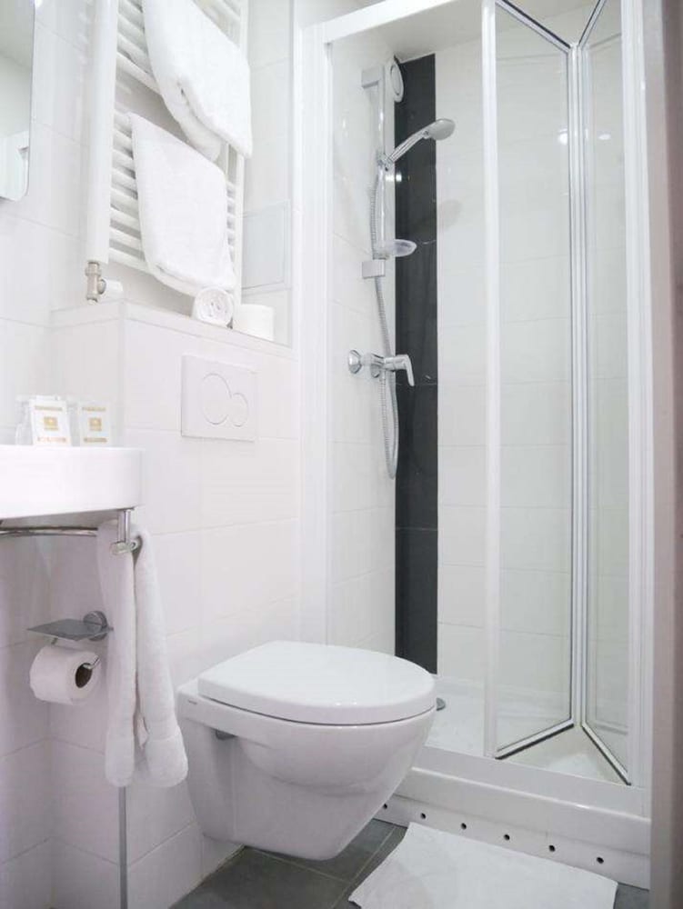 Economy Double Room, 1 Double Bed photo 3