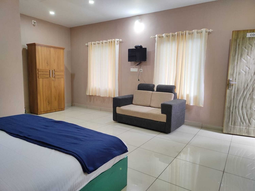 Deluxe Double Room, Balcony, Garden View