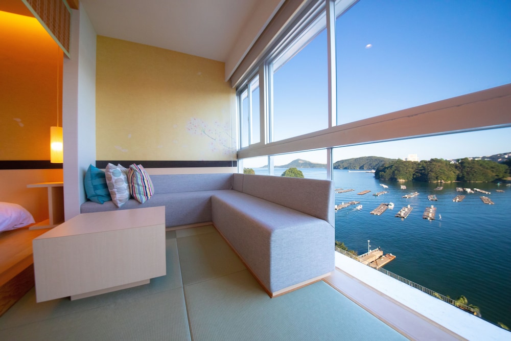 Sakura Twin Room, 12 tatami mats, Ocean View photo 3
