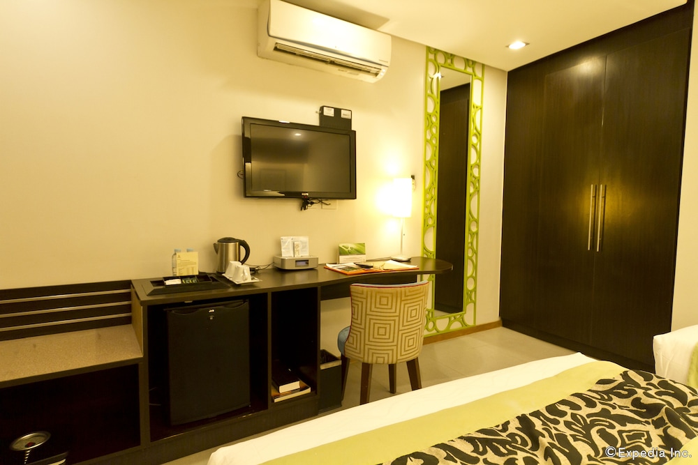 Superior Room, 1 Queen Bed, Non Smoking photo 2