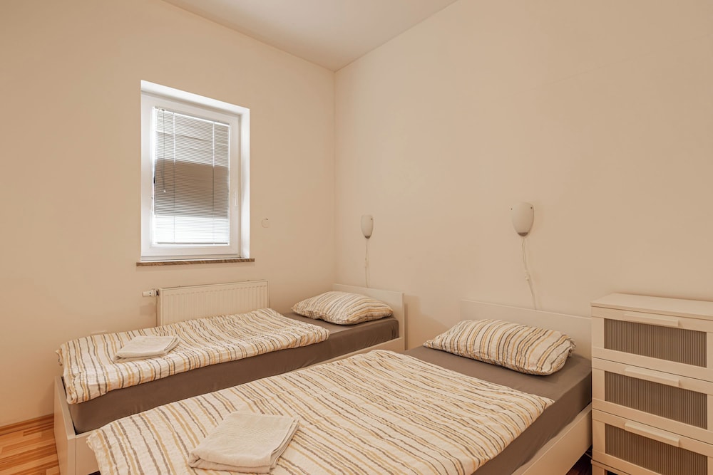 Family Apartment, Multiple Bedrooms (Lavrič Hideaway Apartment 2) photo 2