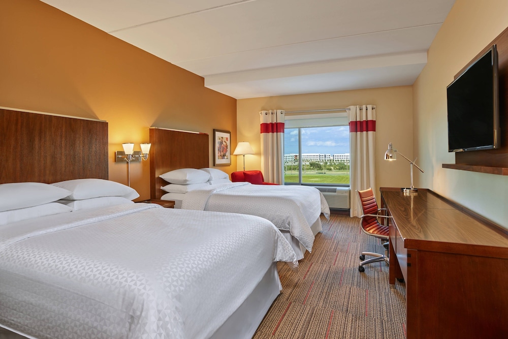 Room, 2 Queen Beds photo 1