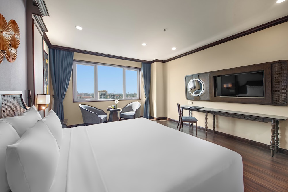 Grand Deluxe Double Room (Indochine Wing) - Photo 2
