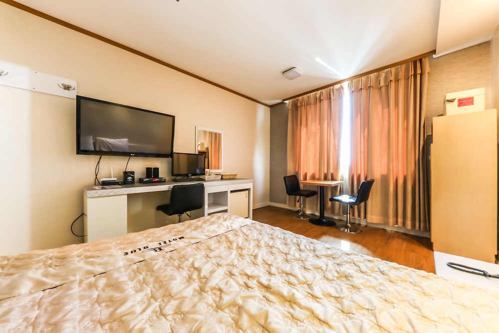 Room, Ocean View (A) - Photo 4