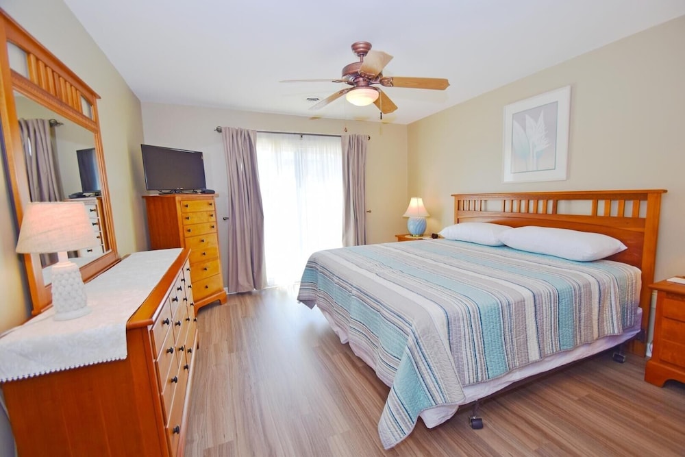 Condo, 2 Bedrooms