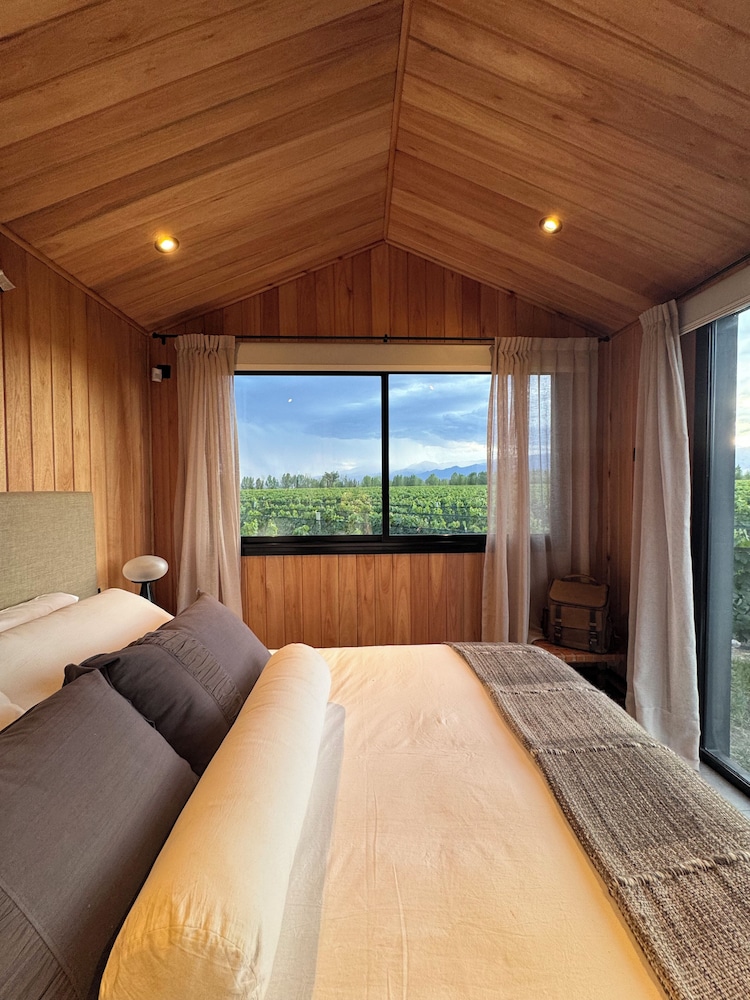 Premium Cabin, Vineyard View photo 2